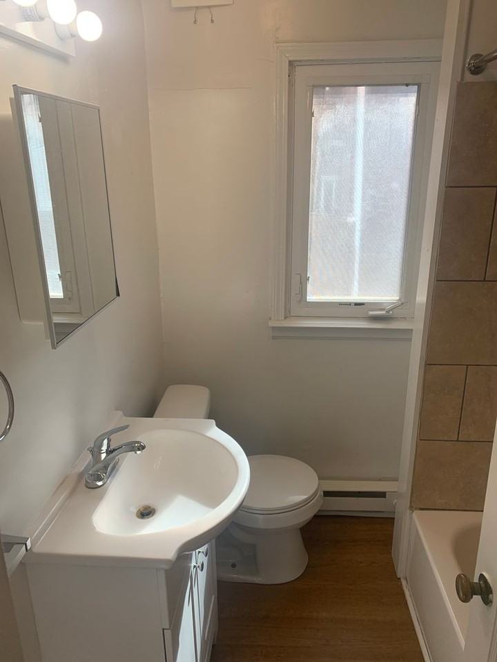 222 E Philadelphia St #3 - Photo 7 of 12