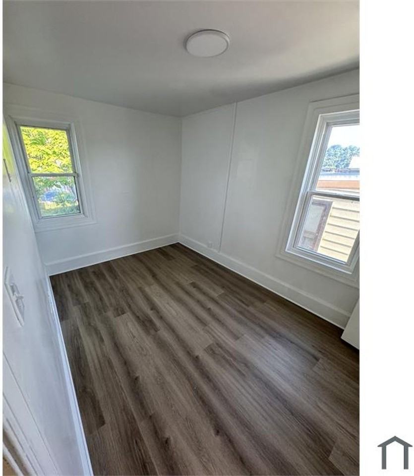 108 S 8th Ave - Photo 4 of 14