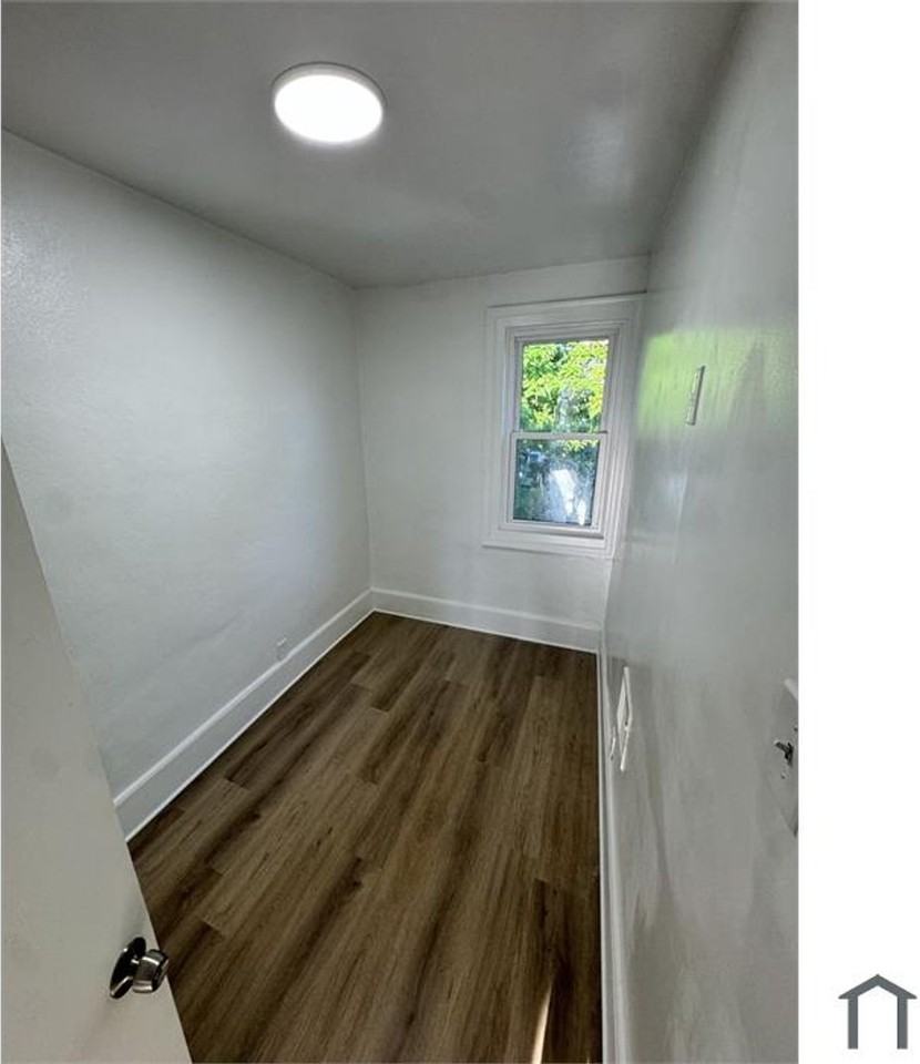 108 S 8th Ave - Photo 7 of 14