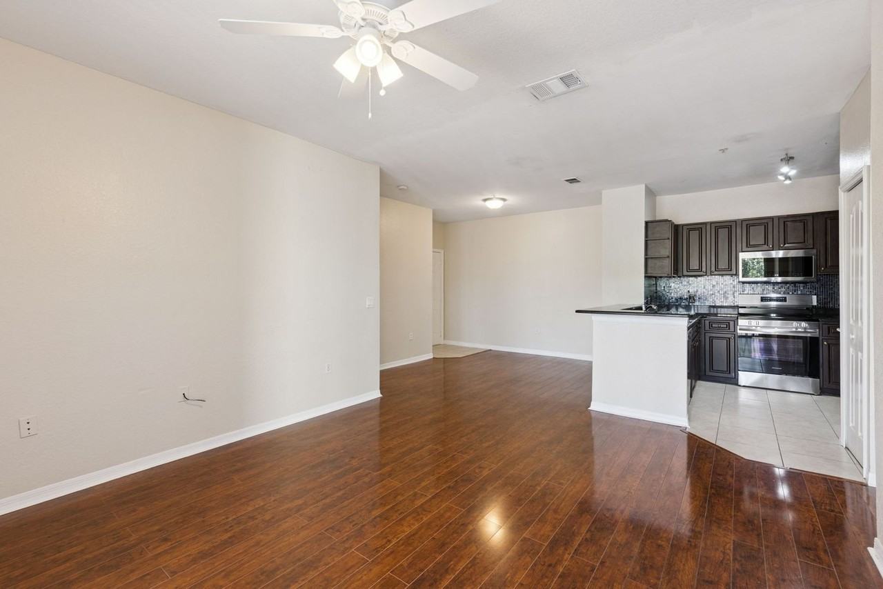 1460 Lake Shadow Cir #7207 - Photo 4 of 20