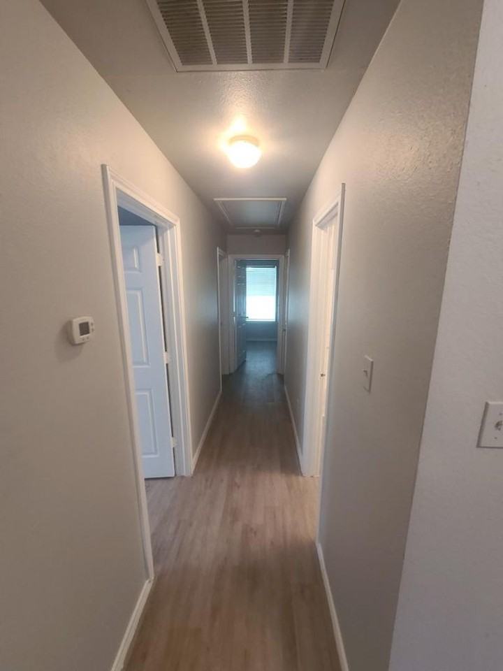 1516 Barron Ln - Photo 4 of 7