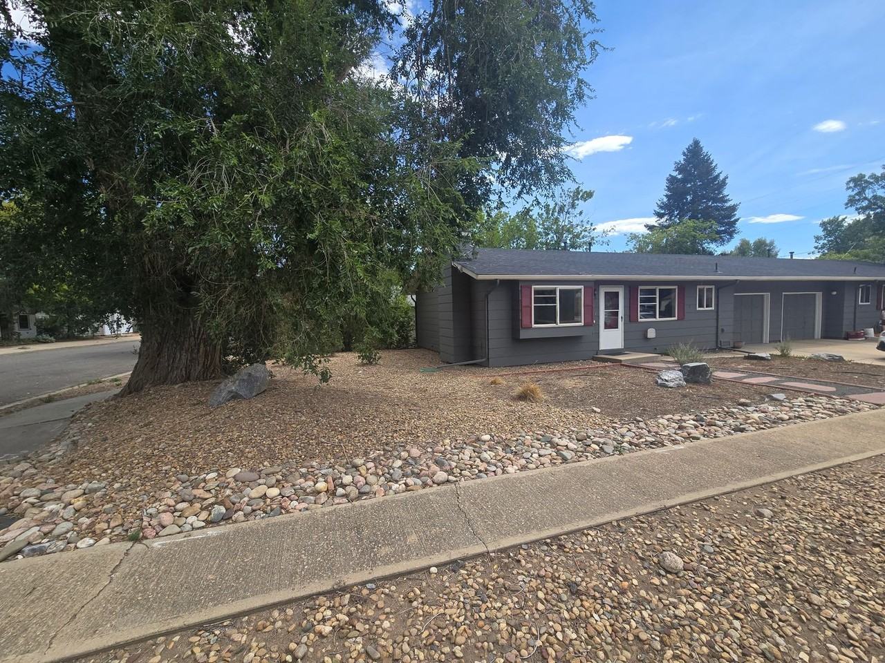 500 E Simpson St #A - Photo 4 of 23