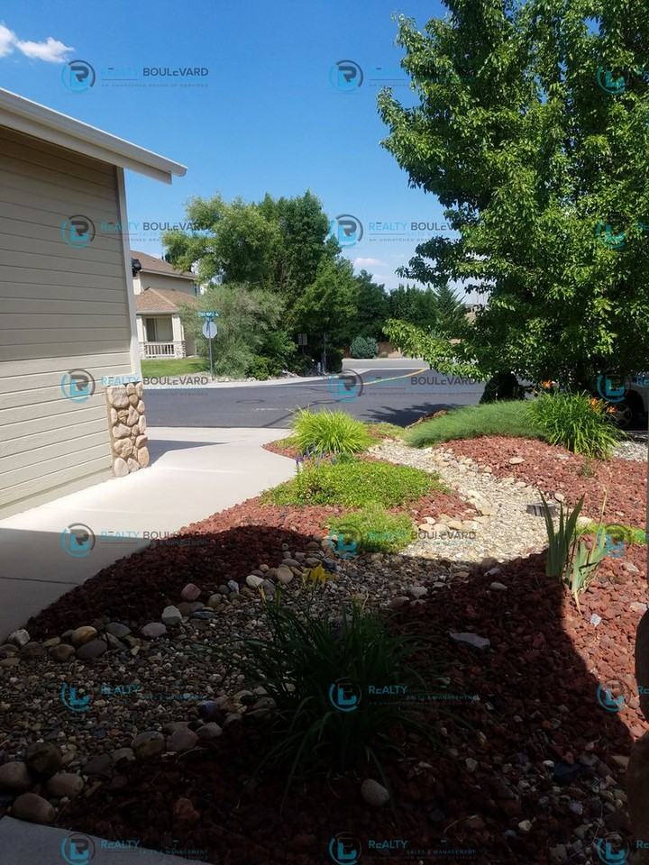 2365 Red Maple Ct - Photo 3 of 15