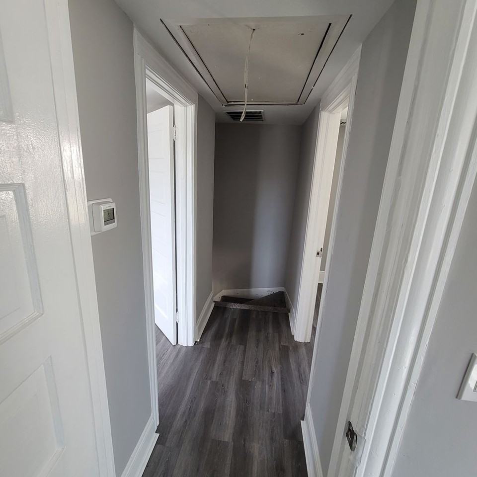 309 Shrewsbury Ave - Photo 5 of 10