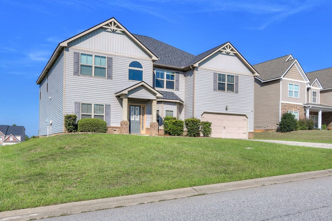 5403 Hadwin Ct - Photo 2 of 49