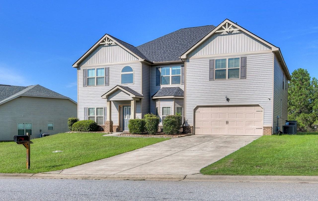 5403 Hadwin Ct - Photo 3 of 49