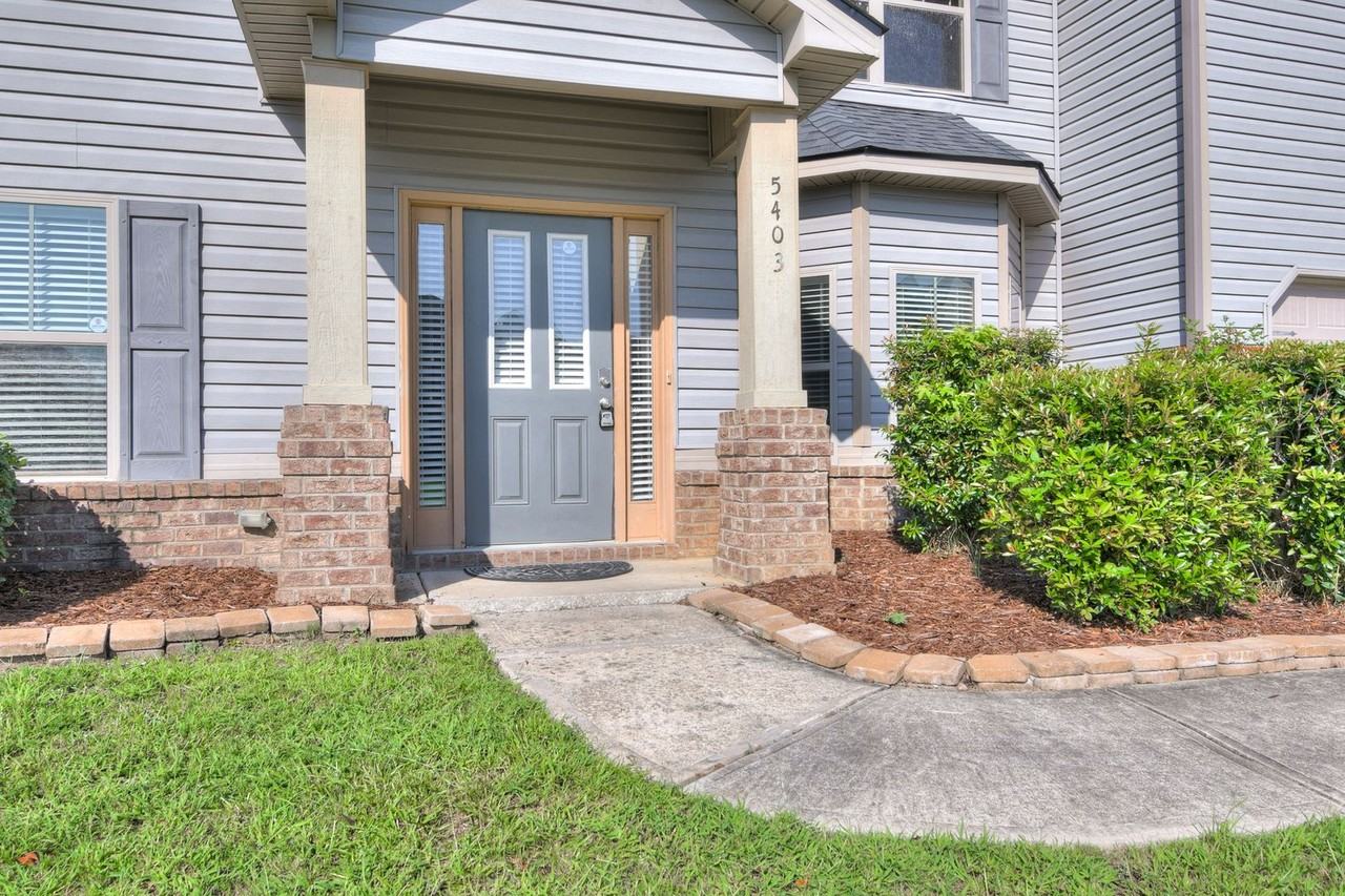 5403 Hadwin Ct - Photo 4 of 49