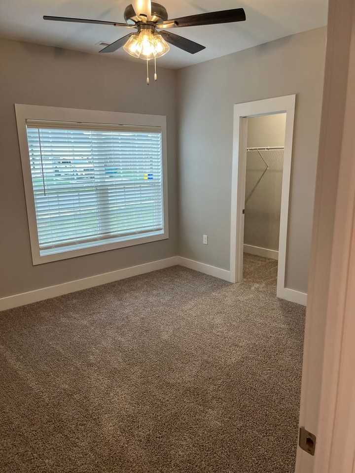 2333 Trenton Ln - Photo 7 of 19