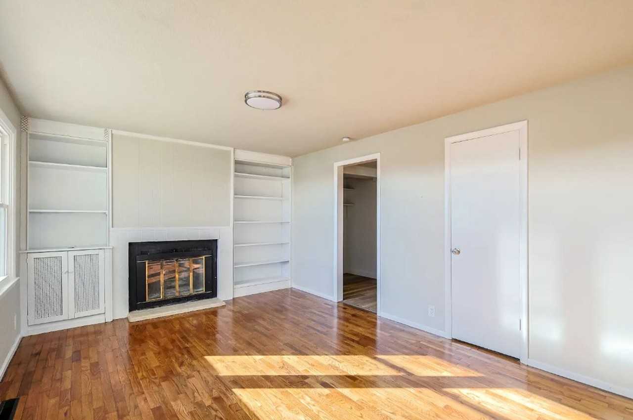 3713 Woodlawn Ter - Photo 4 of 35