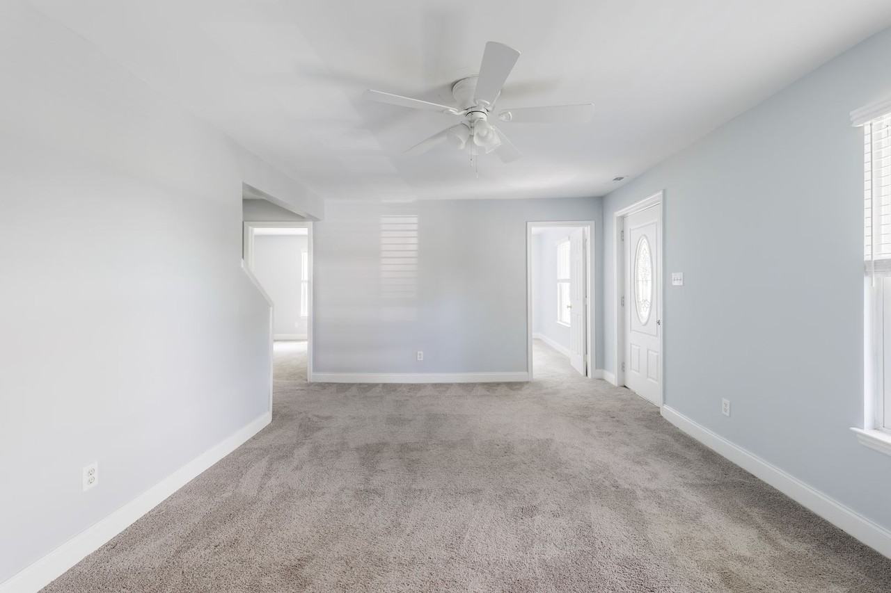 5880 Charles City Rd - Photo 6 of 37