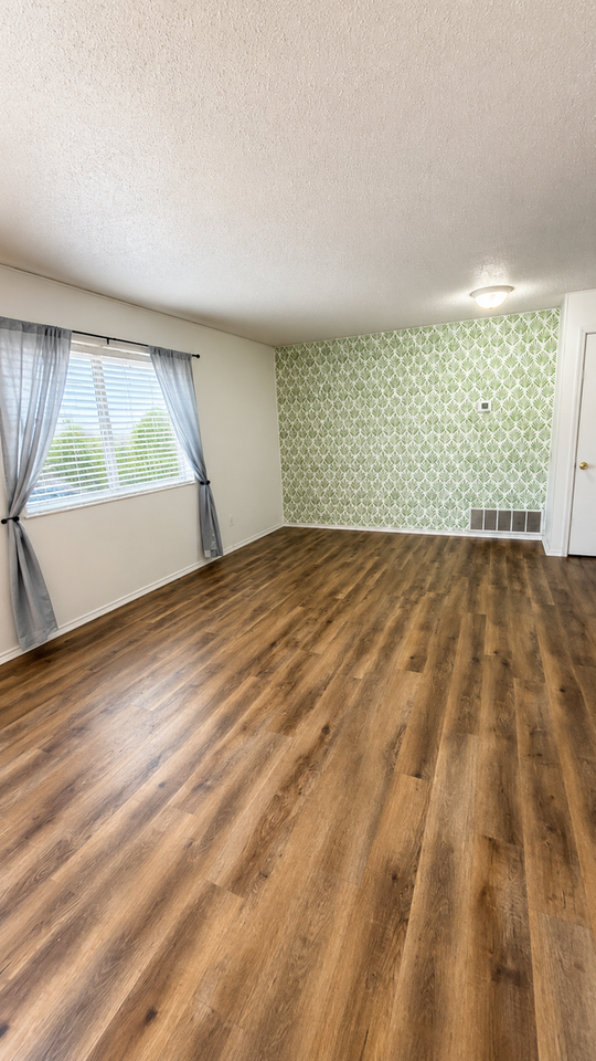 3444 State St - Photo 4 of 18