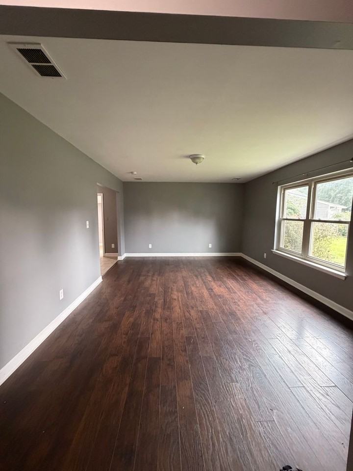 3 Lasonia Ct - Photo 4 of 27