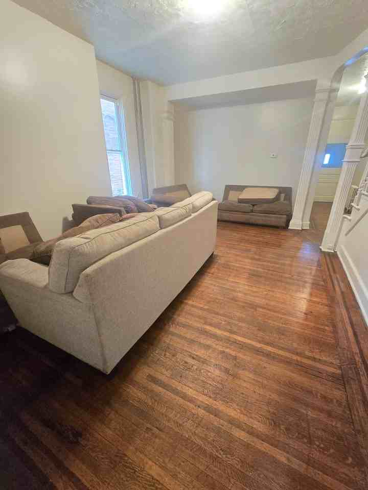259 W Jackson St #1 - Photo 5 of 25
