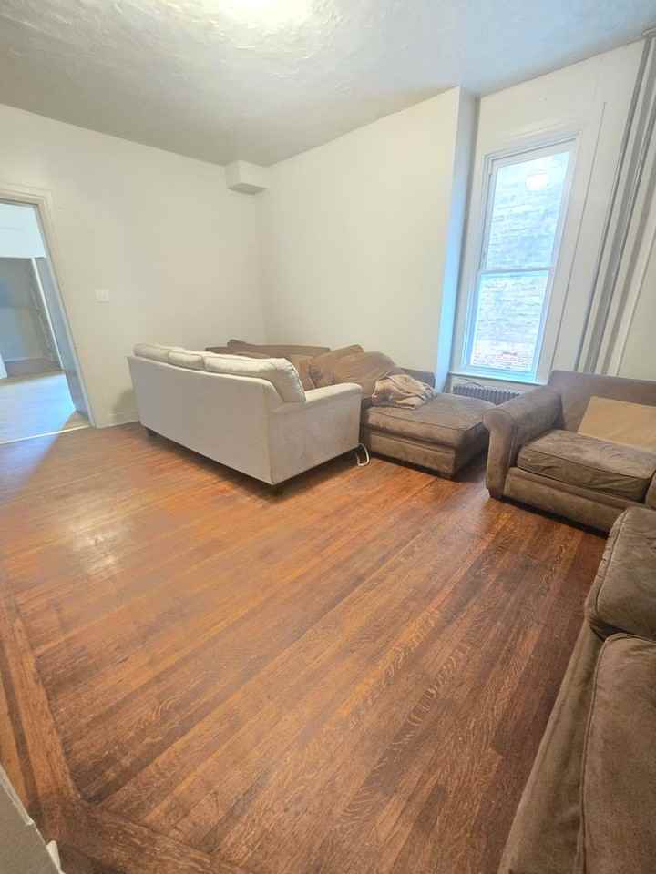 259 W Jackson St #1 - Photo 6 of 25