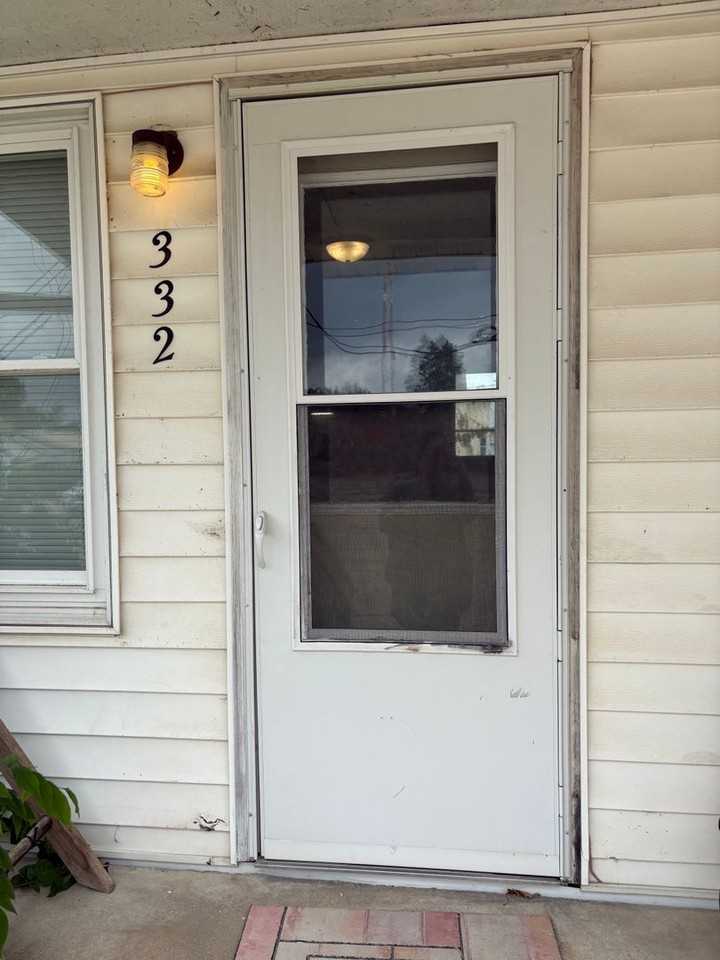 332 Cedar St - Photo 3 of 10