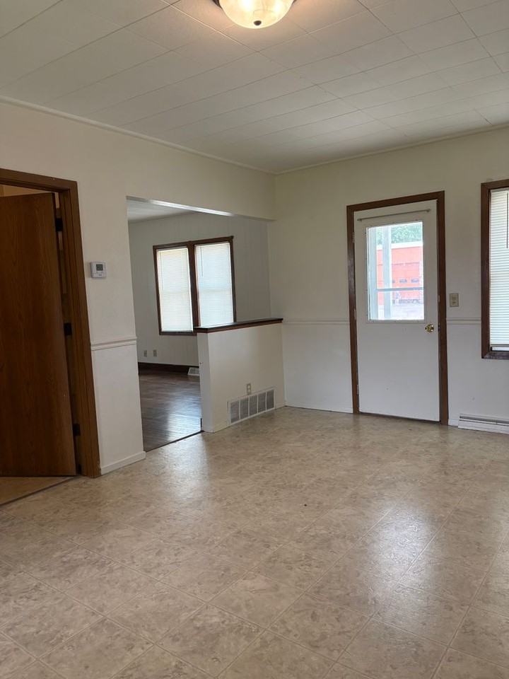332 Cedar St - Photo 6 of 10