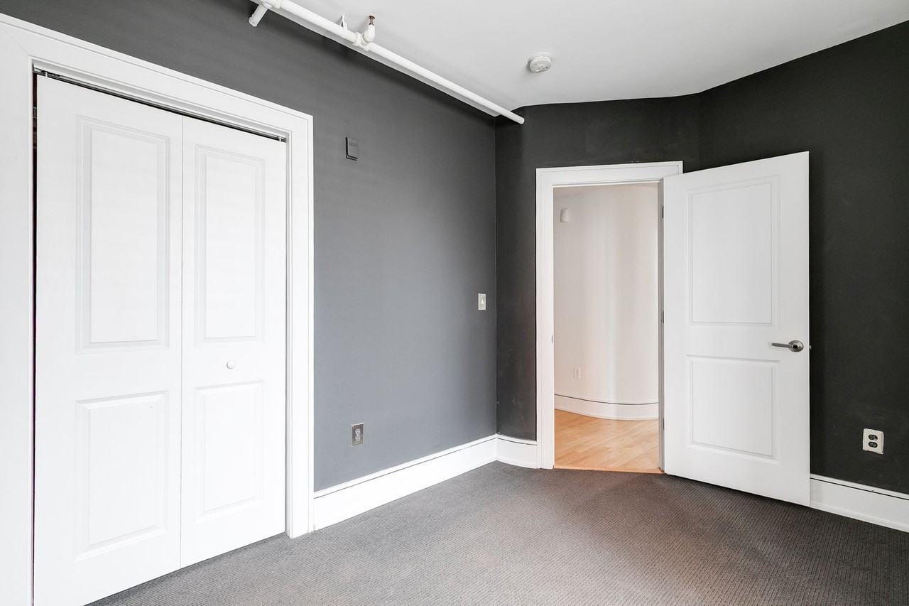 1205 E Main St - Photo 6 of 29