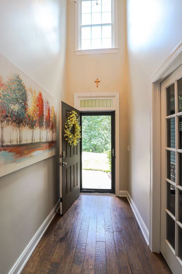 2603 Waites Dr - Photo 3 of 32