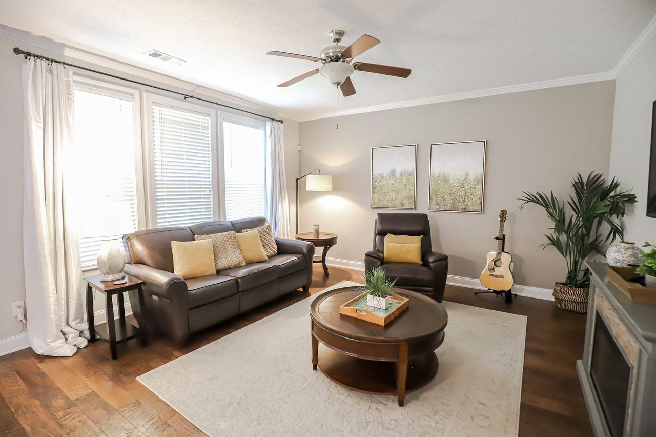 2603 Waites Dr - Photo 5 of 32