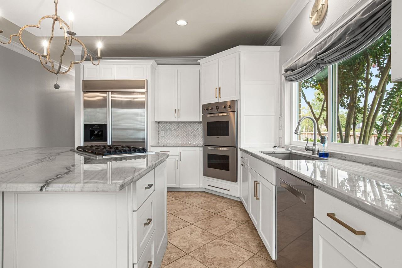 3116 Brittany Pl - Photo 7 of 50