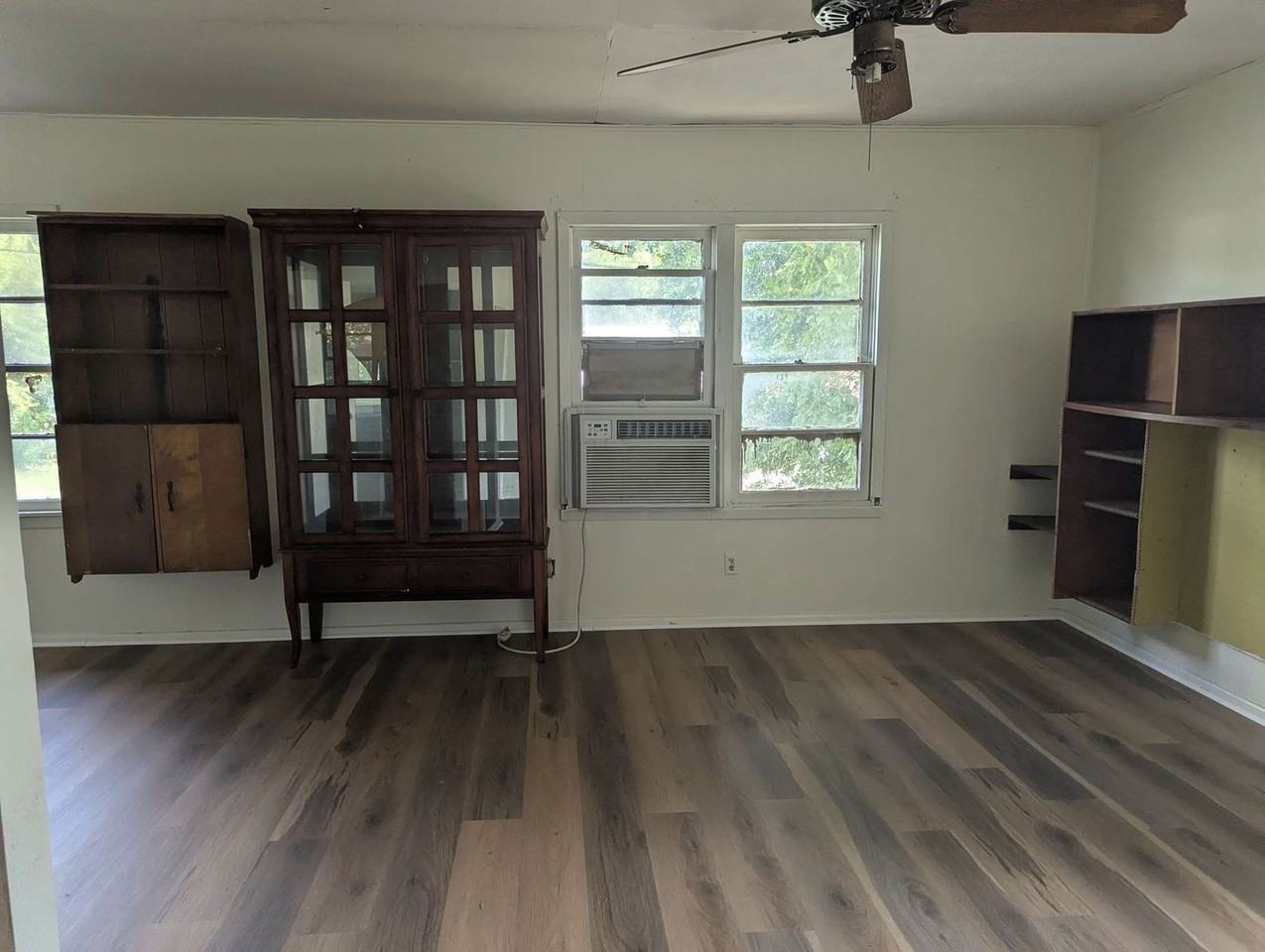418 Tissington St - Photo 3 of 10