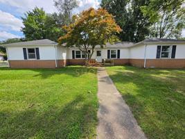 featured image of 201 W Navajo St