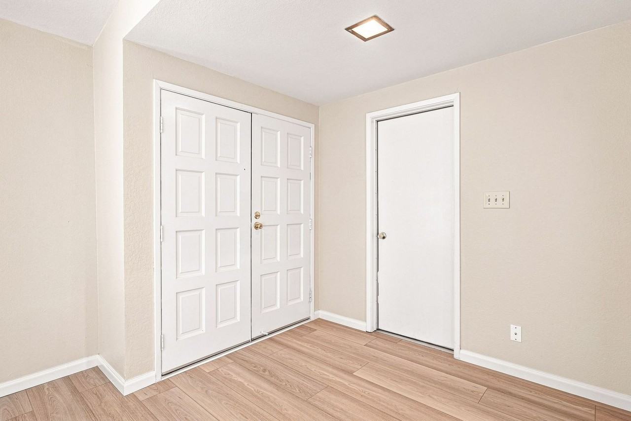 6741 Altiplano Way - Photo 3 of 32