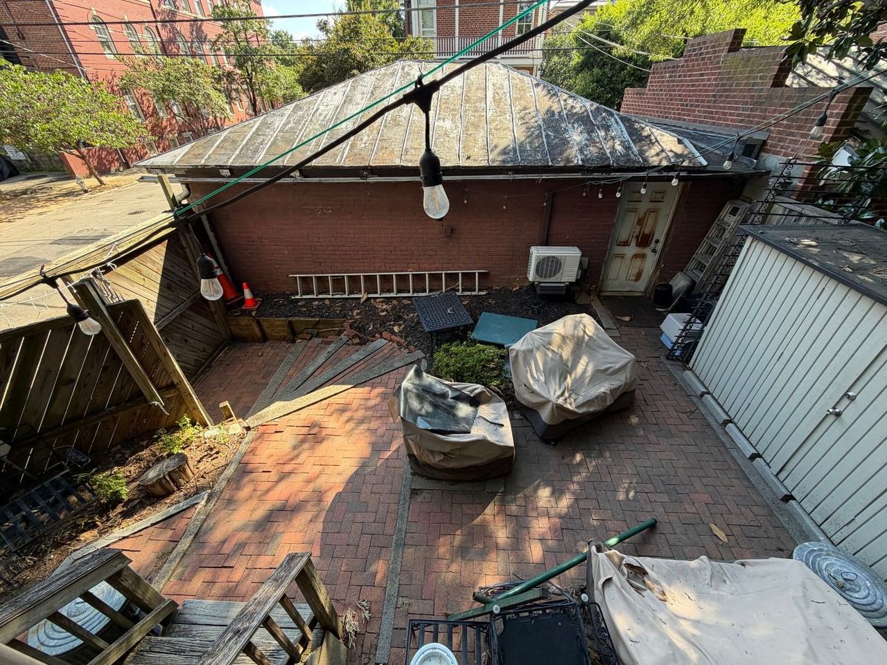 2301 W Grace St - Photo 5 of 35