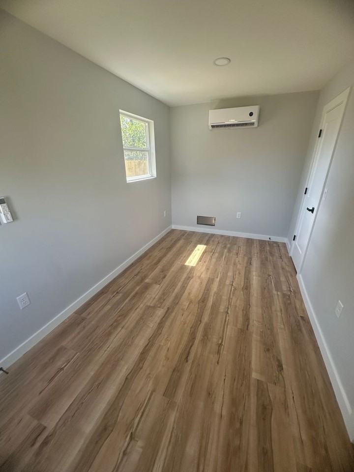 7209B Lake Suzzanne Ln - Photo 3 of 5