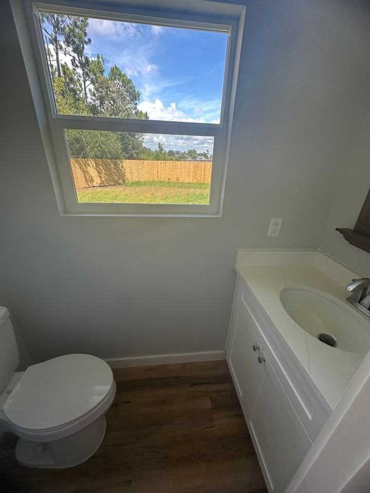 7209B Lake Suzzanne Ln - Photo 4 of 5