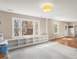 featured image of 2800 Stratford Dr