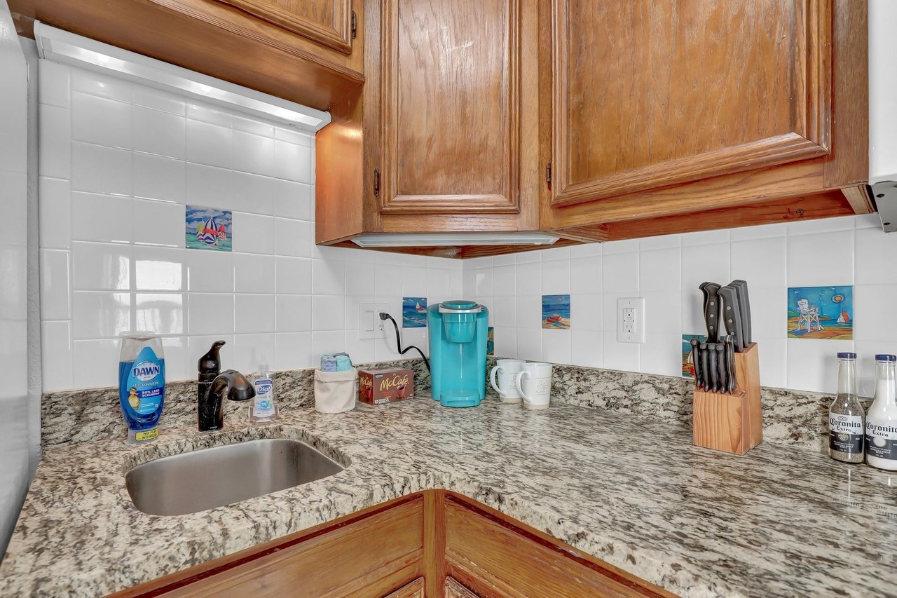 2224 New River Inlet Rd - Photo 5 of 28