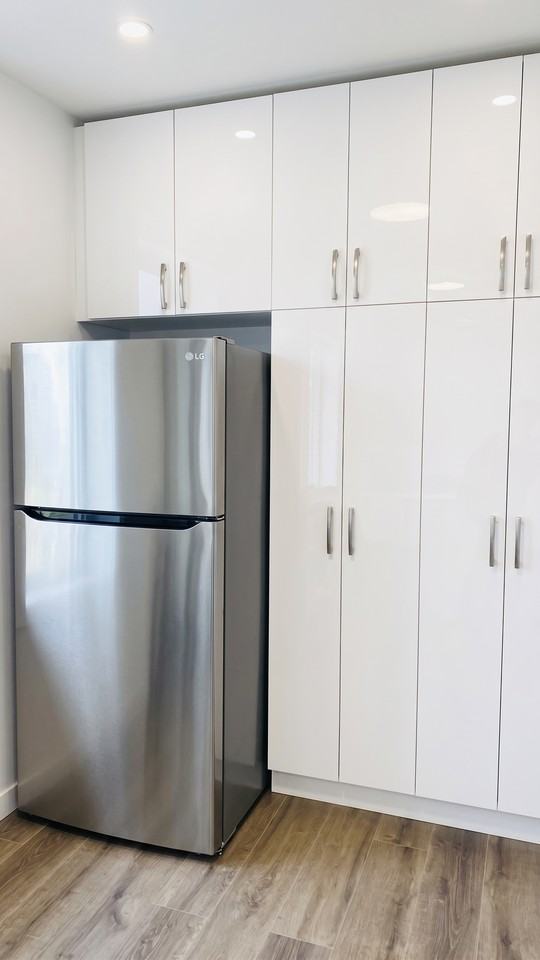 955 East 10th Avenue - Photo 5 of 10