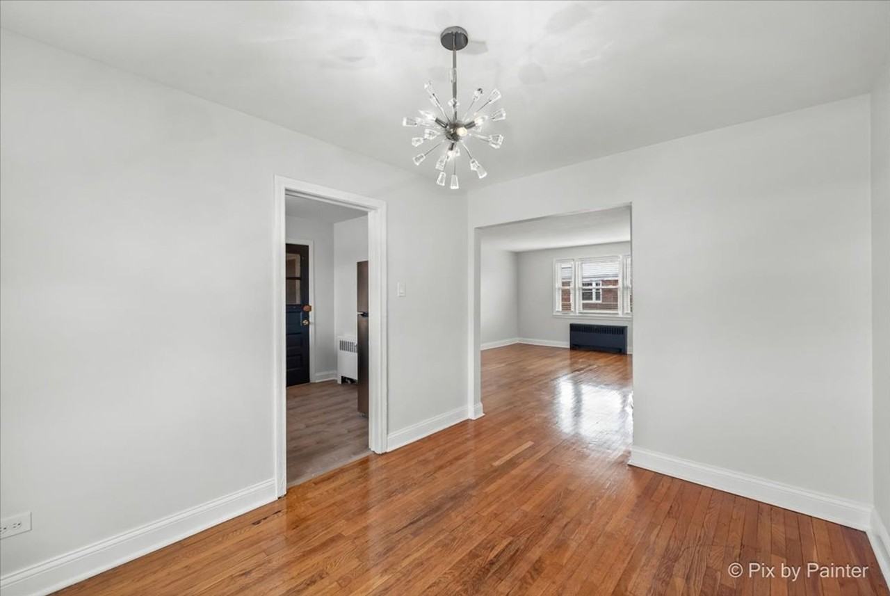 2721 W Berwyn Ave #1 - Photo 4 of 13