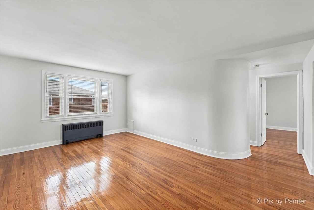 2721 W Berwyn Ave #1 - Photo 6 of 13