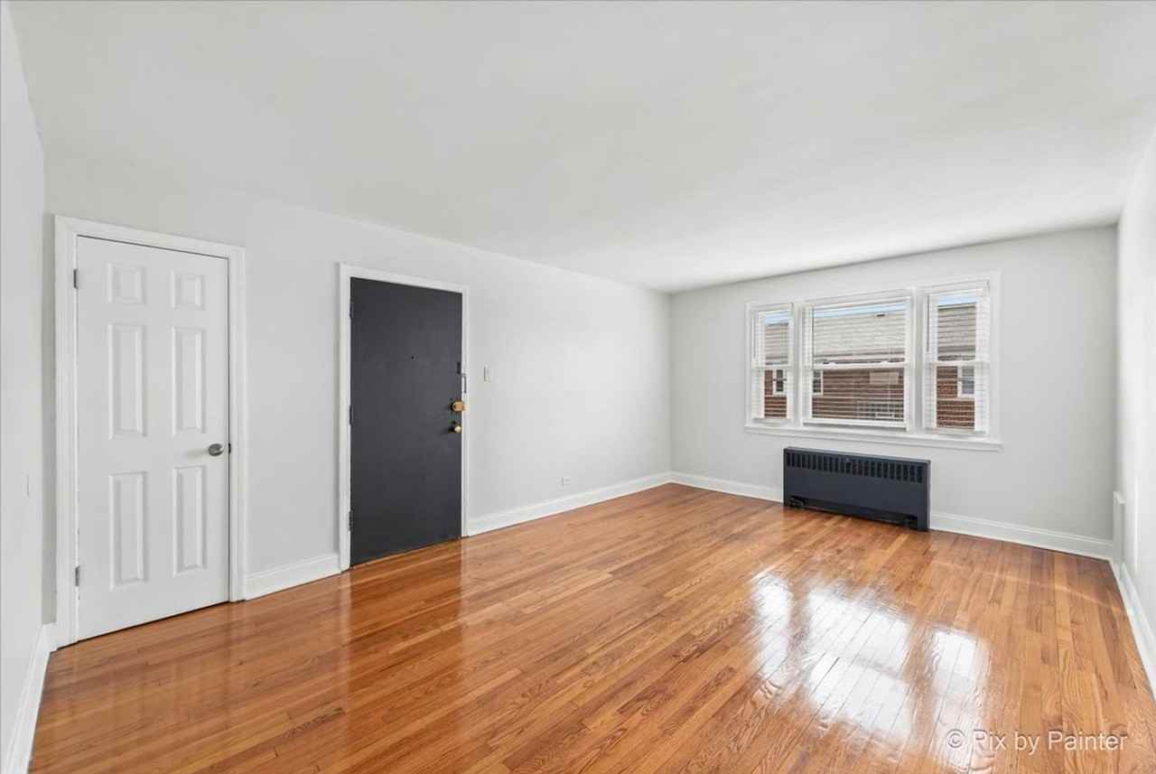 2721 W Berwyn Ave #1 - Photo 7 of 13