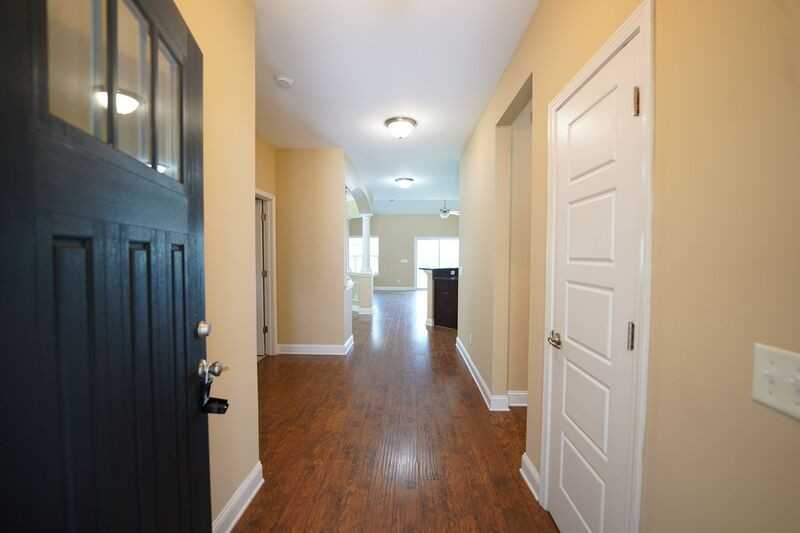 252 Cottonham Ct - Photo 7 of 36