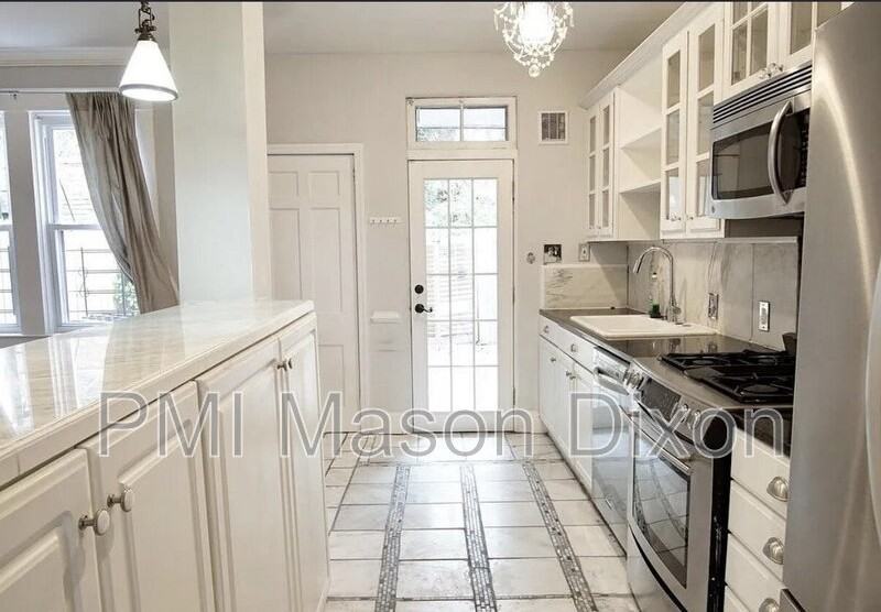 2134 Mount Royal Ter - Photo 2 of 9