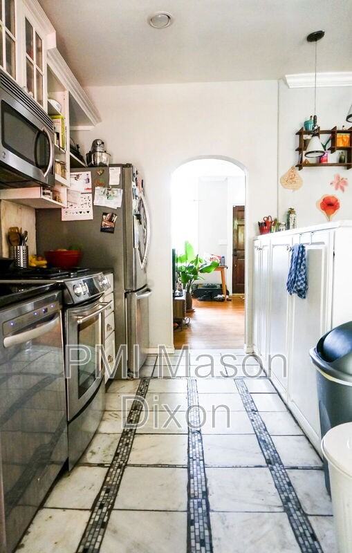 2134 Mount Royal Ter - Photo 3 of 9