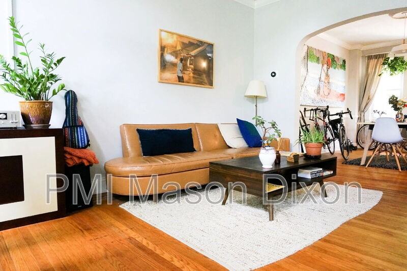 2134 Mount Royal Ter - Photo 4 of 9