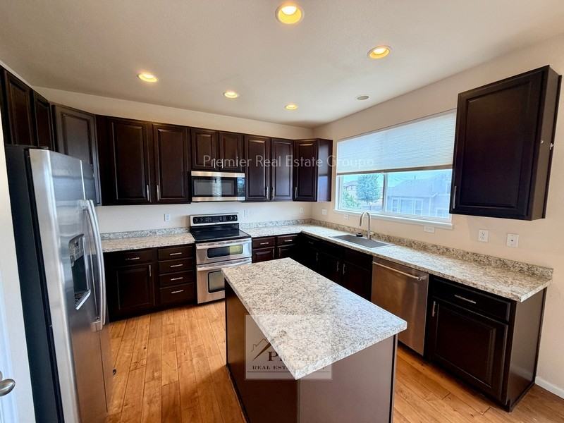 7777 Blue Vail Way - Photo 7 of 22