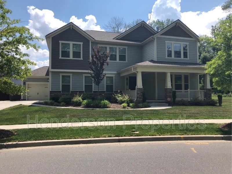10728 Vanguard Pkwy - Photo 2 of 35