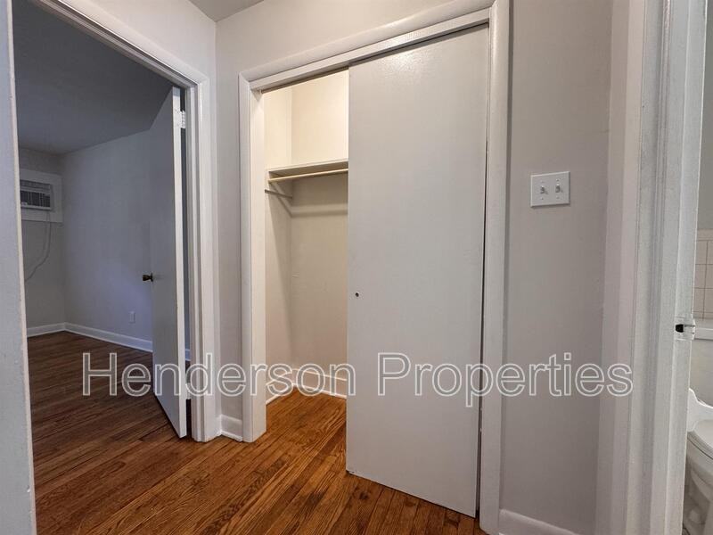 642 E Broad St #A2 - Photo 5 of 10