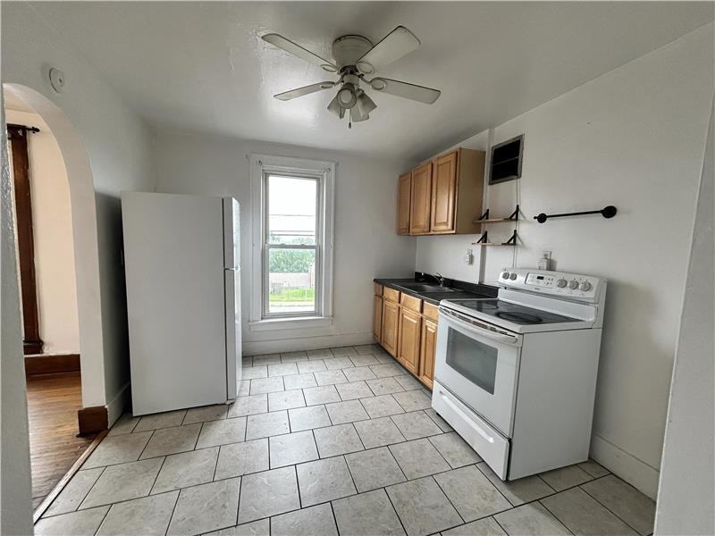 2520 Sunset Blvd #2ndFL - Photo 3 of 8