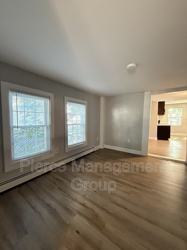 53 S Spring St - Photo 4 of 8