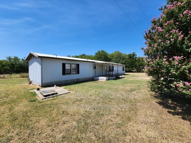 10639 County Road 1500 - Photo 2 of 18