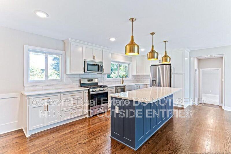 315 Westview Dr - Photo 2 of 23