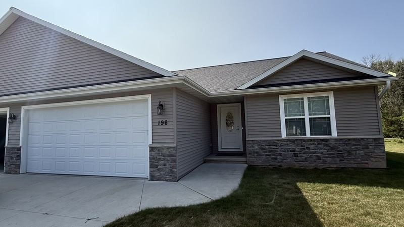 196 Desplaine Rd - Photo 2 of 25