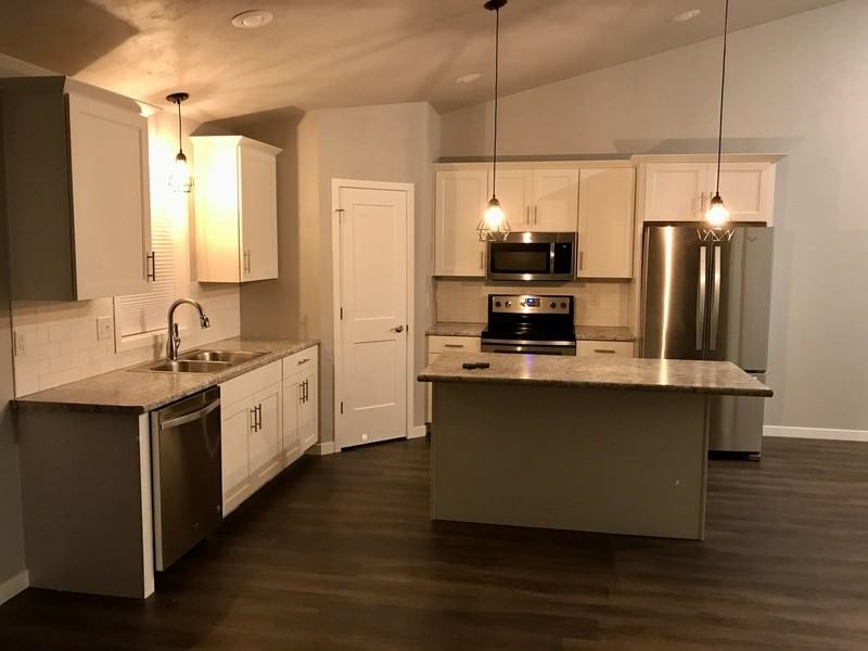 196 Desplaine Rd - Photo 3 of 25