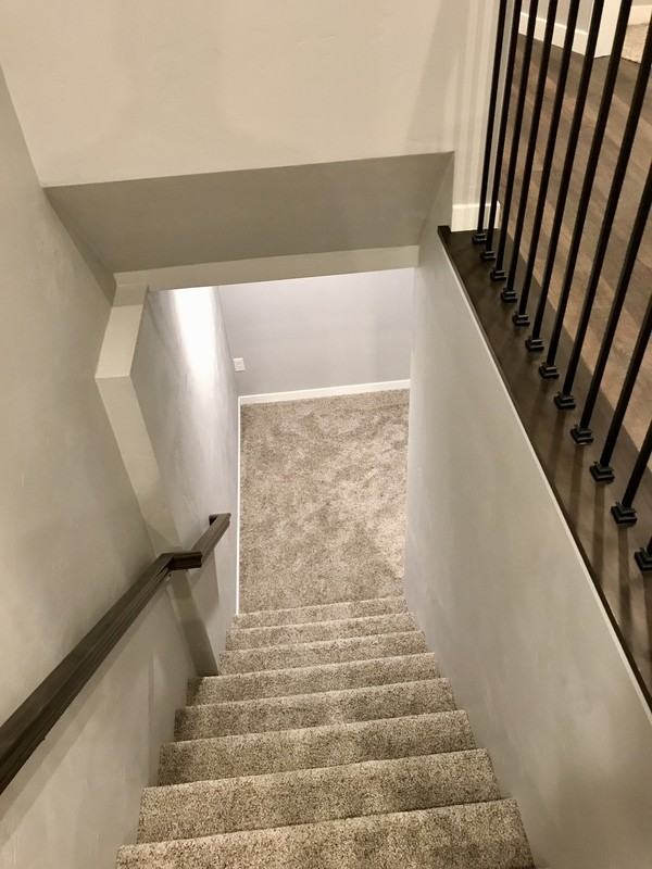 196 Desplaine Rd - Photo 7 of 25